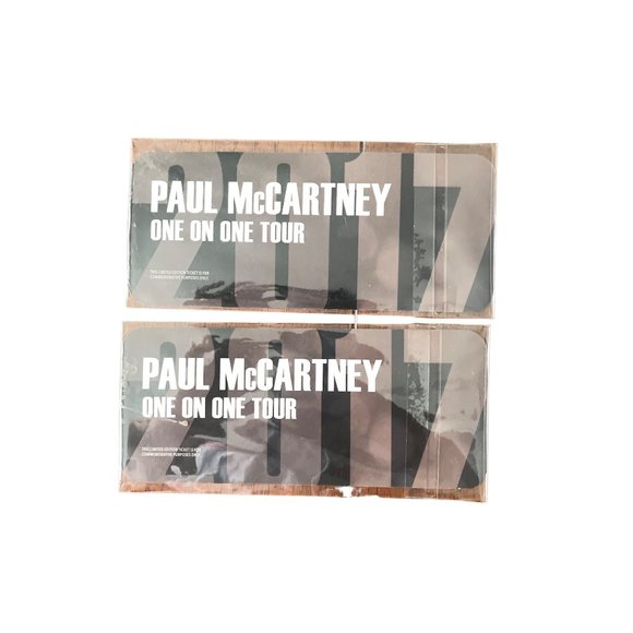 2017 Paul McCartney One on One Tour tickets and badge - Picture 3 of 5